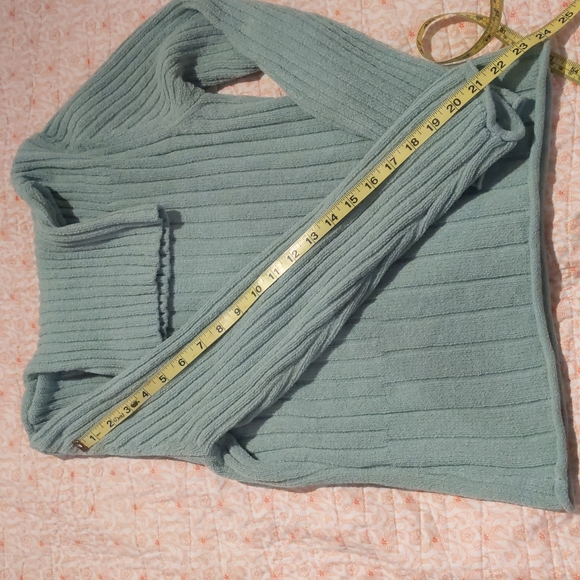 Turtleneck sweater - Picture 3 of 3